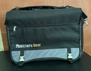 lot 220 image: Musicians Gear Tote Bag