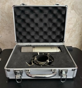 lot 43 image: MXL Microphone
