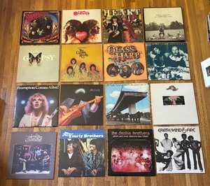 lot 271 image: Record Albums by Jefferson Airplane, Heart, Dire Straits and More