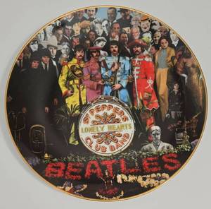 lot 244 image: Commemorative Beatles Plate by Bradex