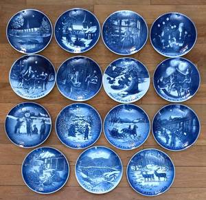lot 251 image: Large Selection of Bing & Grndahl Collector Plates
