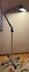 lot 286 image: Adjustable Shop  Craft  Light