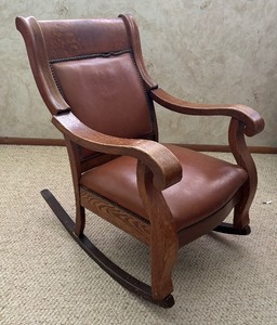 lot 328 image: Vintage Arts and Crafts Style Rocking Chair