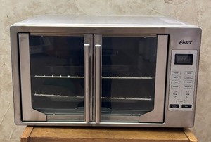 lot 341 image: Oster Toaster Oven