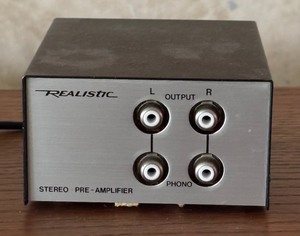 lot 343 image: Realistic Stereo Pre Amplifier 42-2101A
