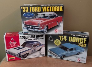 lot 401 image: Lindberg 1964 Dodge 330 Super, 1953 Ford Victoria and 1964 Dodge 330 Model Kits