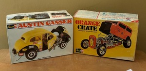 lot 124C image: Revell Orange Crate Chopped 1932 Ford Tudor and Austin Gasser Model Car Kits