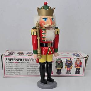 lot 257 image: Vintage Nutcracker in Original Box
