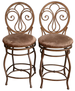 lot 35A image: Pair of Quality Swiveling Kitchen Stools