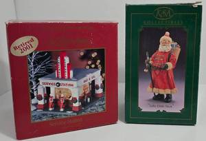 lot 424A image: St. Nicholas Square & KSA Collectibles Holiday Decor
