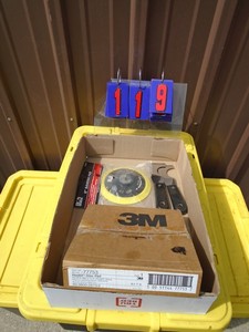 lot 119 image: Flat of sanding discs & scrapers. As shown.