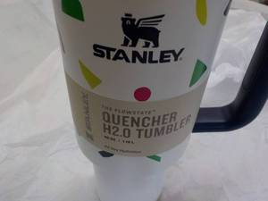 lot 3 image: Stanley 40 oz Stainless Steel Geo S...