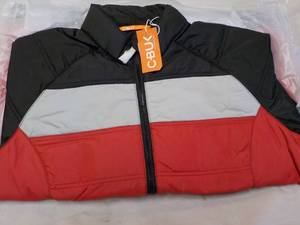 lot 24 image: Cutter and Buck Size Large Black an...