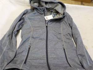 lot 40 image: Cutter and Buck Size M Jacket...