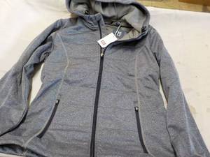 lot 43 image: Cutter and Buck Size M Jacket...