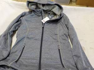 lot 44 image: Cutter and Buck Size M Jacket...
