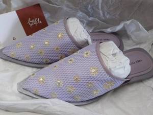 lot 77 image: Free People size 9 Becky Daisy Mole...