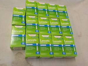 lot 89 image: 14 ct Walgreens Lancets 100 per bo...