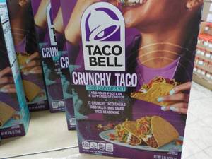 lot 224 image: 6 ct Taco Bell Crunchy Taco Kits...