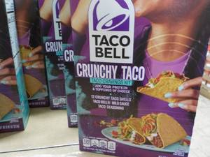lot 225 image: 6 ct Taco Bell Crunchy Taco Kits...