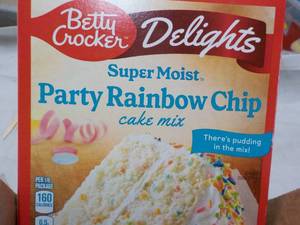 lot 236 image: 6 ct Betty Crocker Delights Party R...