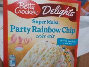 lot 237 image: 6 ct Betty Crocker Delights Party R...