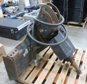 Bobcat C15 auger - new head on it, accepts both hex and round shaft