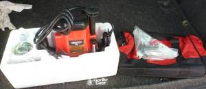 lot 44 image: Plunge router with broken plastic handle