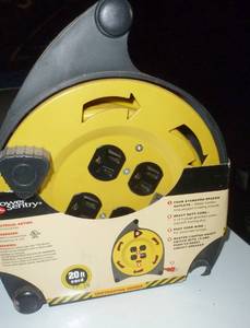 lot 54 image: New cordwinder with 4 outlets