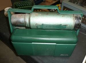lot 61 image: Vintage Stanley thermos and lunch box