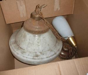 lot 71 image: 3 Vintage lamps