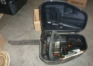 lot 82 image: Craftsman 18 inch chainsaw - unknown condition
