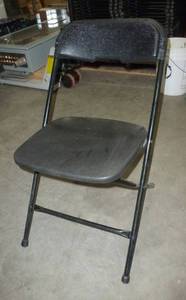 lot 24 image: Stack of 40 folding chairs