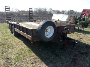 lot 2 image: 2006 Tandem Axle Trailer