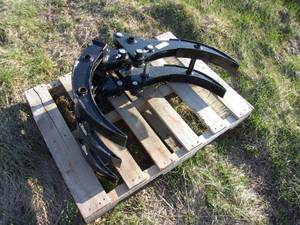 lot 35 image: Mini Excavator Grapple (UNUSED)