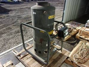 lot 46 image: Landa NG 3000 Pressure Washer Heater