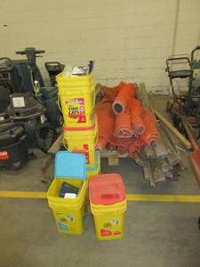 lot 119 image: A SKID OF SNOW FENCE MATERIALS AND HARDWARE