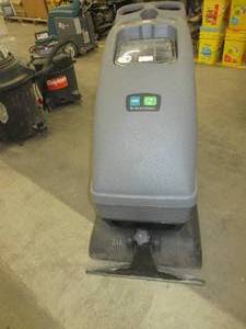 lot 123 image: TENANT CARPET EXTRACTOR