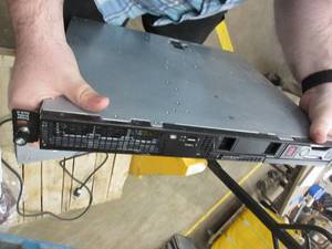 lot 824 image: HP PROLIANT SERVER