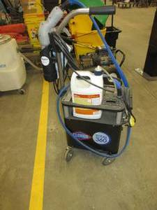 lot 139 image: CLOROX TOTAL 360 DISINFECTANT SPRAYER