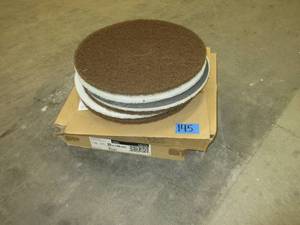 lot 145 image: MIXED  3M 20 PADS-NEW
