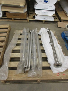 lot 171 image: STAINLESS STEEL LAVATORY GRAB RAILS - NEW
