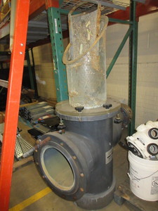 lot 176 image: NEPTUNE BENSON POOL FILTER BASKET AND HOUSING