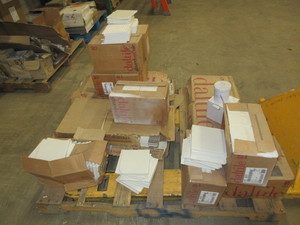 lot 192 image: PALLET OF ASSORTED DALTILE CERAMIC TILE
