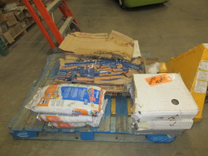 lot 194 image: ASSORTED COLOR AND SIZE CERAMIC TILE AND GROUT - NEW