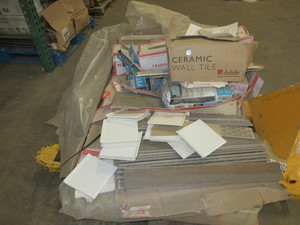 lot 196 image: ASSORTED CERAMIC TILE AND GROUT