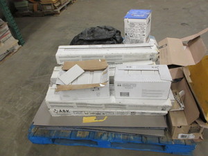 lot 197 image: ASSORTED SIZE AND COLOR CERAMIC TILE AND SOME GROUT - NEW