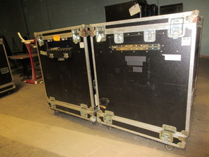 lot 230 image: R&R TV TRANSPORT CASES