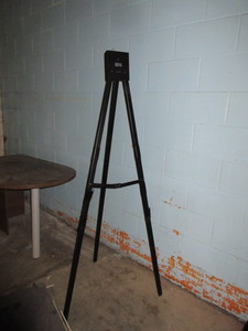 lot 249 image: DRAPER PLASTIC EASELS