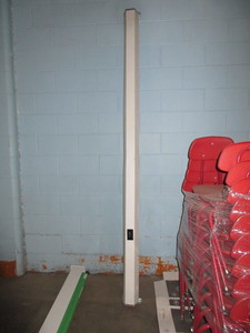lot 250 image: DRAPER PROJECTION SCREEN